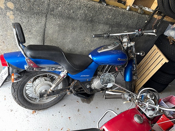 Kawasaki BN 125 Eliminator 8 of 30