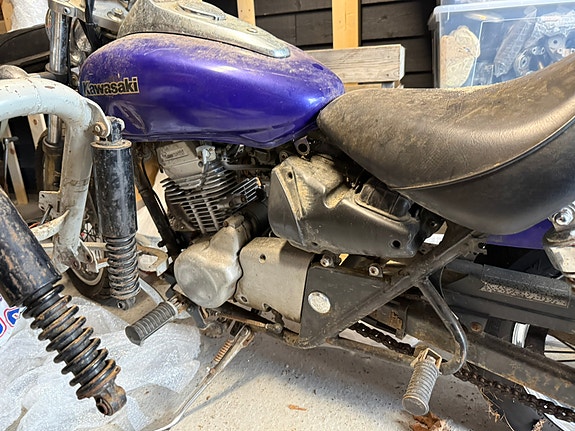 Kawasaki BN 125 Eliminator 3 of 30
