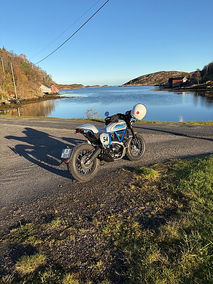 Ducati Scrambler Café Racer 6 of 6