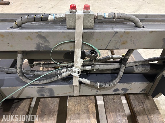 Andre Hydraulisk pallegaffel 2,5 tonn med Euro-kobling 8 of 10