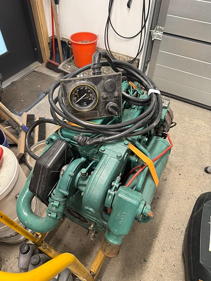 Volvo Penta 2003T 4 of 6