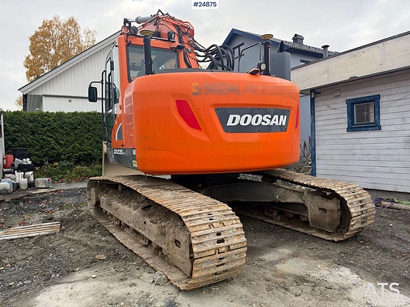Doosan DX235LCR-5 Beltegraver - Tilt, 2 skuffer og GPS SE VIDEO 3 of 29