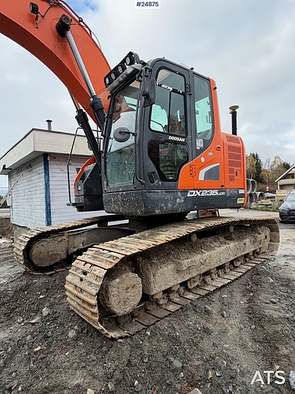 Doosan DX235LCR-5 Beltegraver - Tilt, 2 skuffer og GPS SE VIDEO 11 of 29