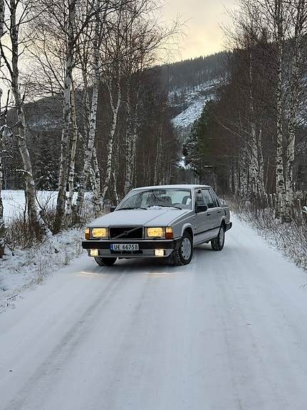 Volvo 740 17 of 21