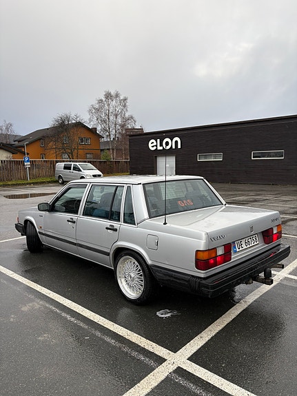 Volvo 740 6 of 21