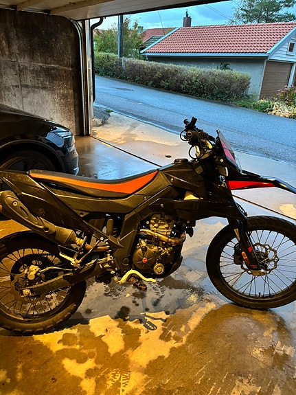 Aprilia RX 125 3 of 10