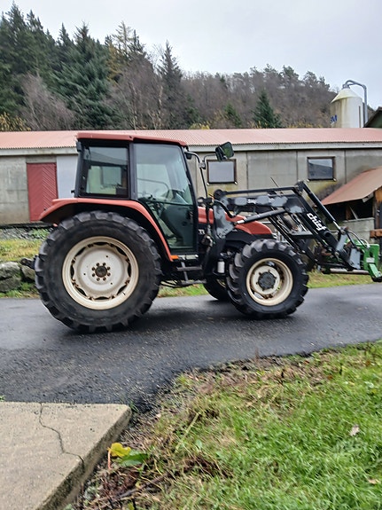 New Holland TL 80 4 of 12