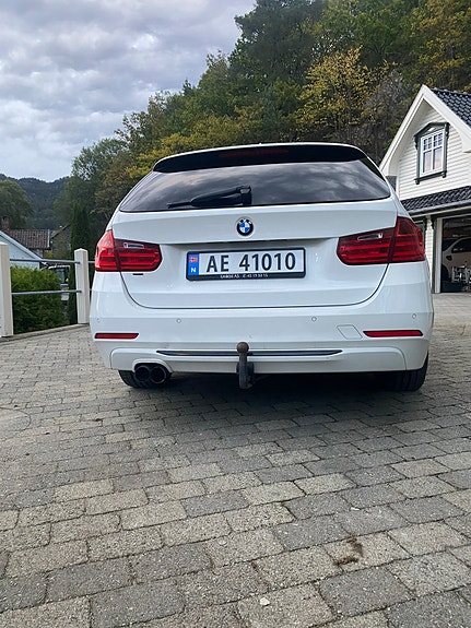 BMW 320d 5 of 5