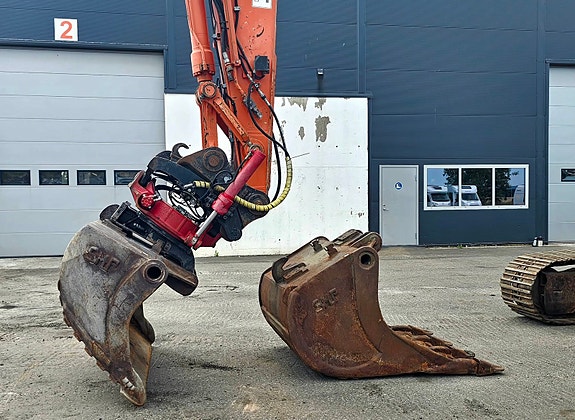 Hitachi Hitachi ZX250LC-3, 2010 mod, Rototilt R8, 2 skuffer, Sentralsmøring, Klimaanlegg, Webasto. 10 of 30