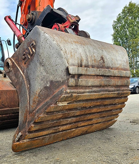 Hitachi Hitachi ZX250LC-3, 2010 mod, Rototilt R8, 2 skuffer, Sentralsmøring, Klimaanlegg, Webasto. 17 of 30