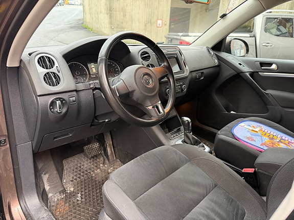 Volkswagen Tiguan 21 of 27