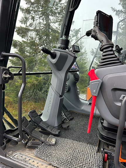 Develon DX165WR-7 14 of 30