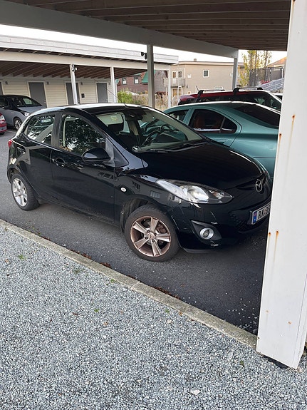 Mazda 2