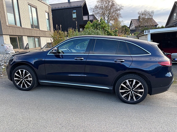 Mercedes-Benz EQC 400 5 of 12