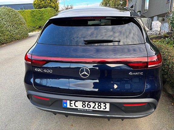 Mercedes-Benz EQC 400 2 of 12