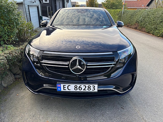 Mercedes-Benz EQC 400 4 of 12