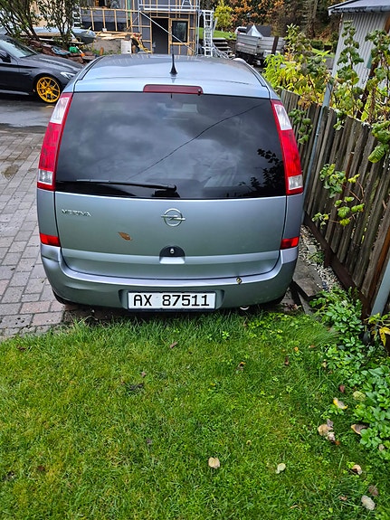 Opel Meriva 2 of 6
