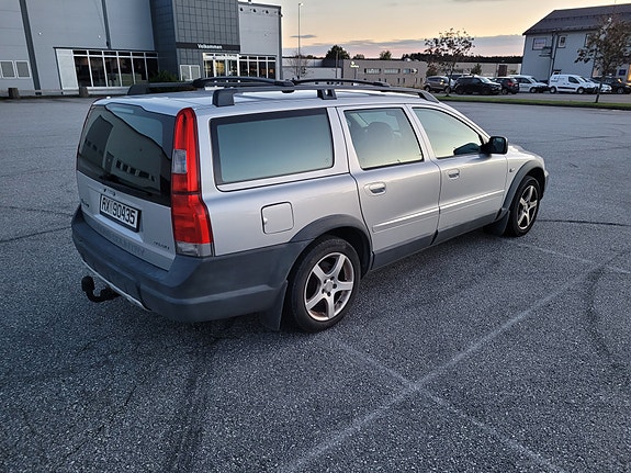 Volvo XC70 5 of 14