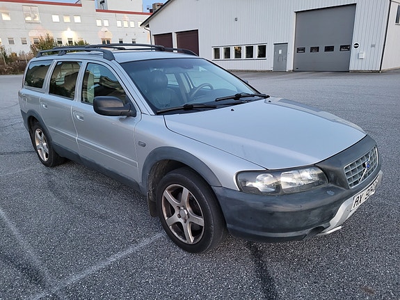 Volvo XC70 3 of 14
