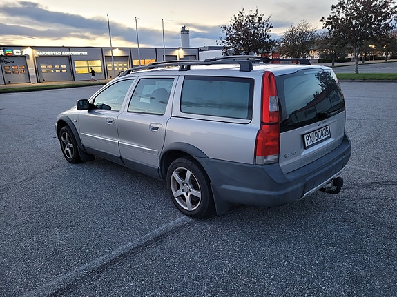 Volvo XC70 7 of 14