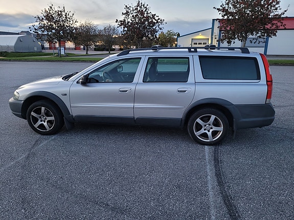 Volvo XC70 8 of 14