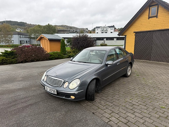 Mercedes-Benz E 200 d 2 of 7