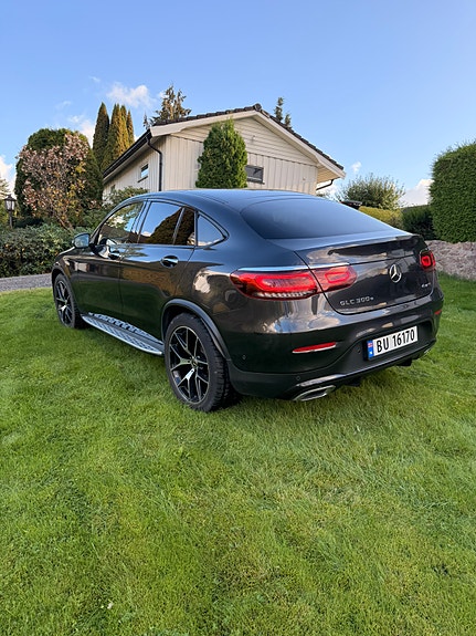 Mercedes-Benz GLC 300 e 7 of 30