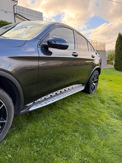 Mercedes-Benz GLC 300 e 25 of 30