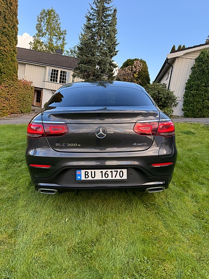 Mercedes-Benz GLC 300 e 6 of 30