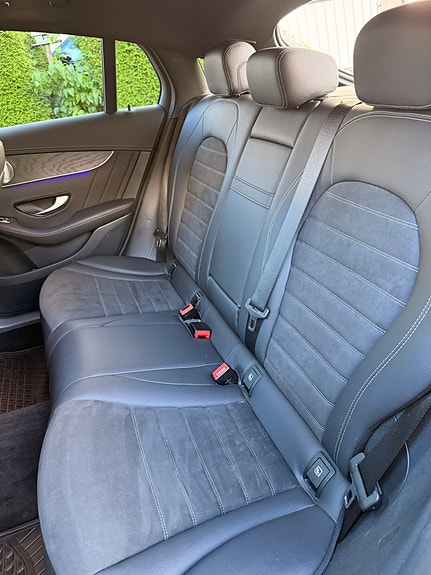 Mercedes-Benz GLC 300 e 18 of 30