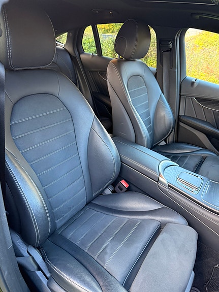 Mercedes-Benz GLC 300 e 19 of 30