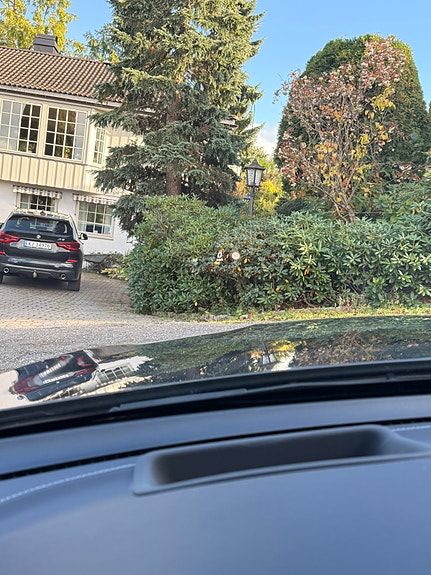 Mercedes-Benz GLC 300 e 16 of 30