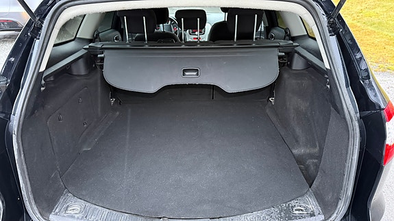 Ford Mondeo 11 of 16