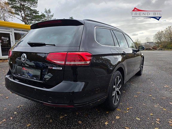 Volkswagen Passat 5 of 23