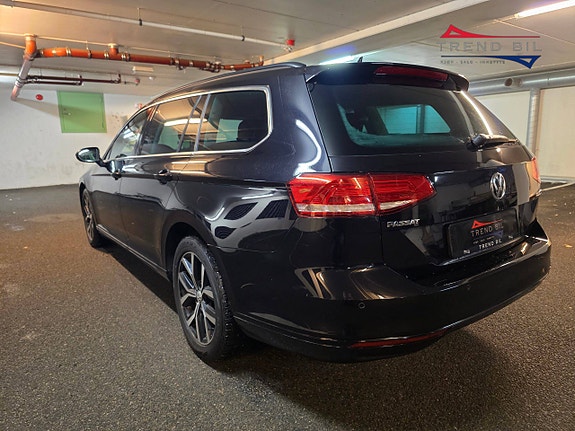 Volkswagen Passat 6 of 25
