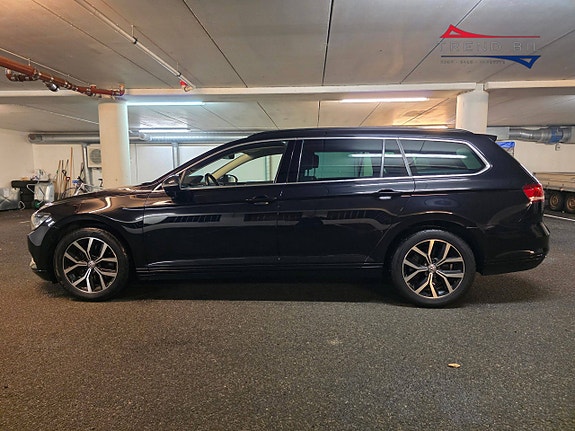 Volkswagen Passat 7 of 25