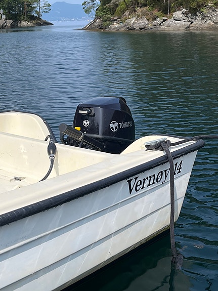 Vernøy 14 fot med 9,8 hk Tohatsu 2 of 6