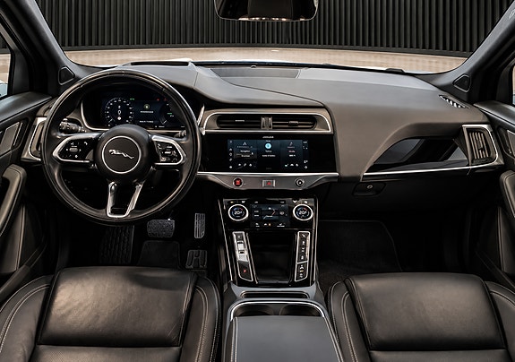 Jaguar I-PACE 8 of 12