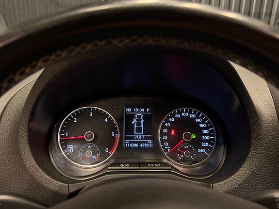 Volkswagen Amarok 21 of 30
