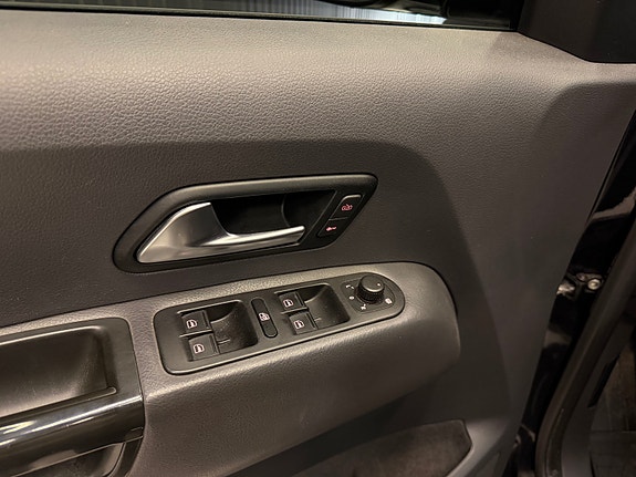 Volkswagen Amarok 18 of 30