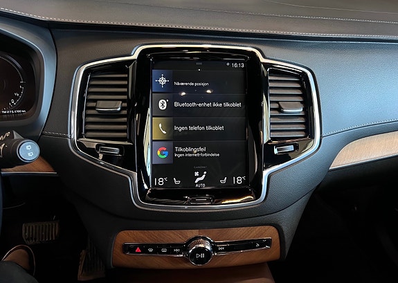 Volvo XC90 18 of 23