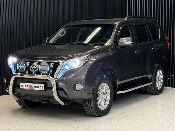 Toyota Land Cruiser 3 of 30