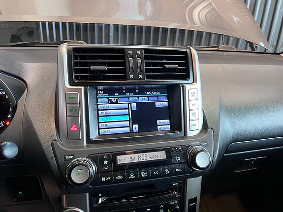 Toyota Land Cruiser 24 of 30
