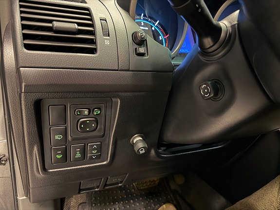 Toyota Land Cruiser 17 of 30