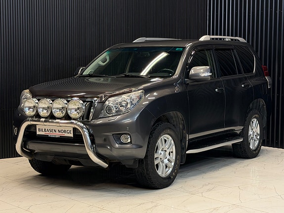 Toyota Land Cruiser 4 of 30