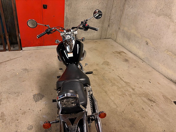 Suzuki VL 125 Intruder 18 of 18