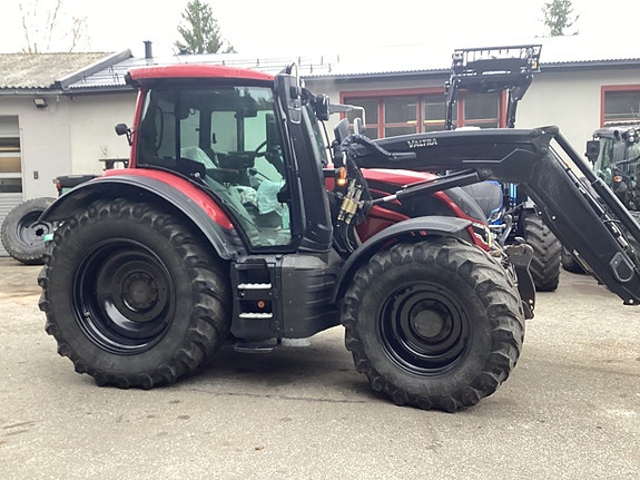 Valtra N175 4 of 16