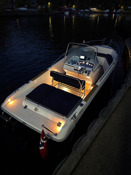 Goldfish 21 sport, Mercruiser 4,3 V6 meget pen klar for ny sesong 10 of 23