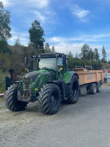 Fendt 724 6 of 8