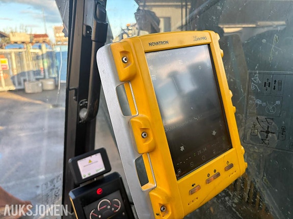 Volvo ECR145EL 11 of 30